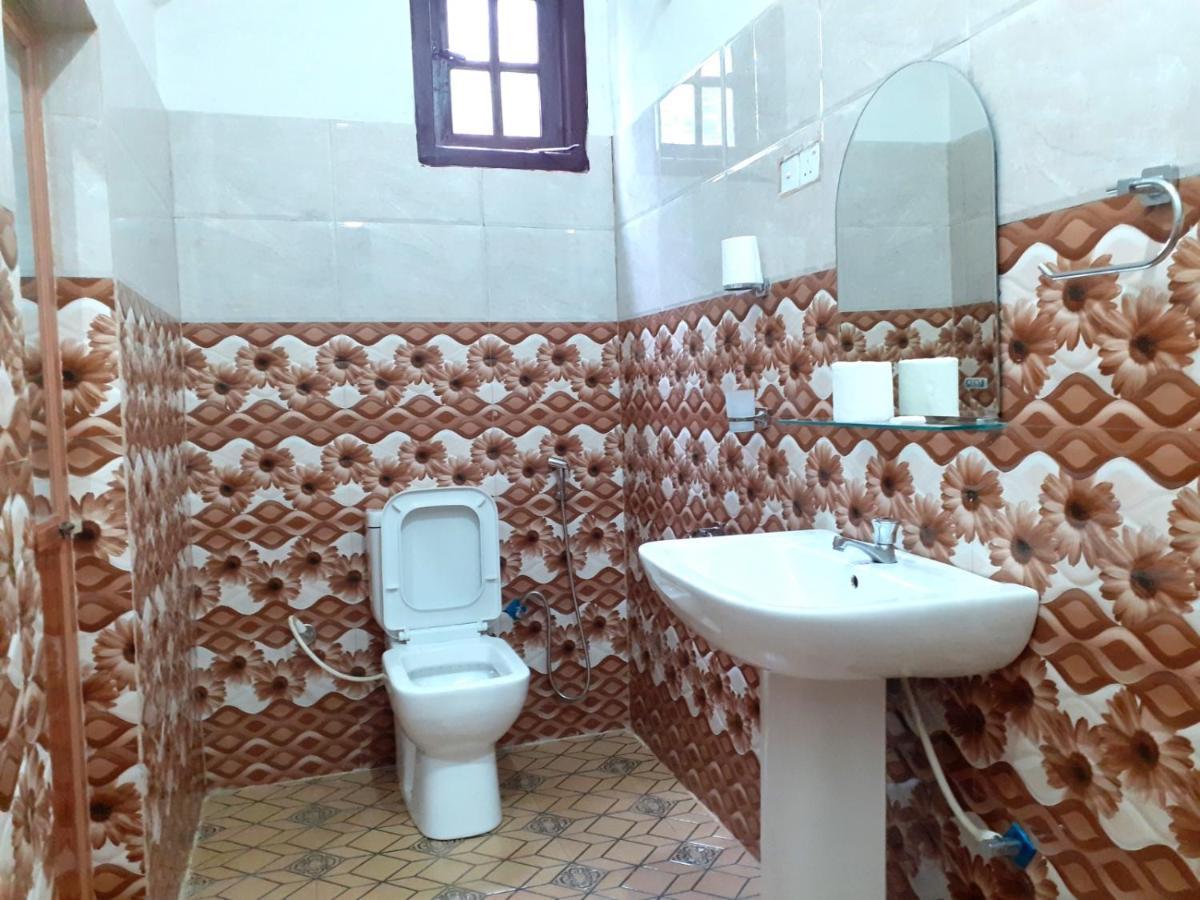 Subash Hotel نالاثانيا المظهر الخارجي الصورة
