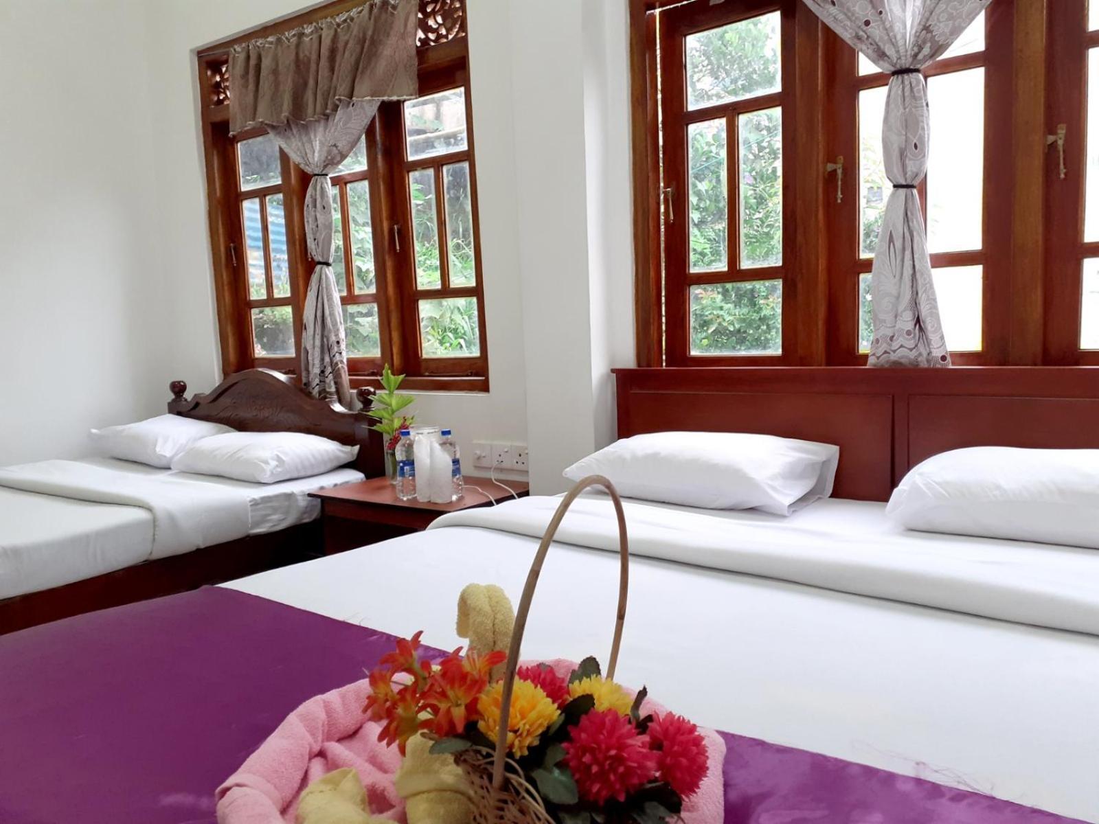 Subash Hotel نالاثانيا المظهر الخارجي الصورة