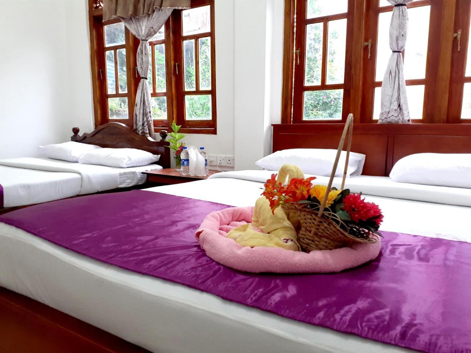 Subash Hotel نالاثانيا الغرفة الصورة
