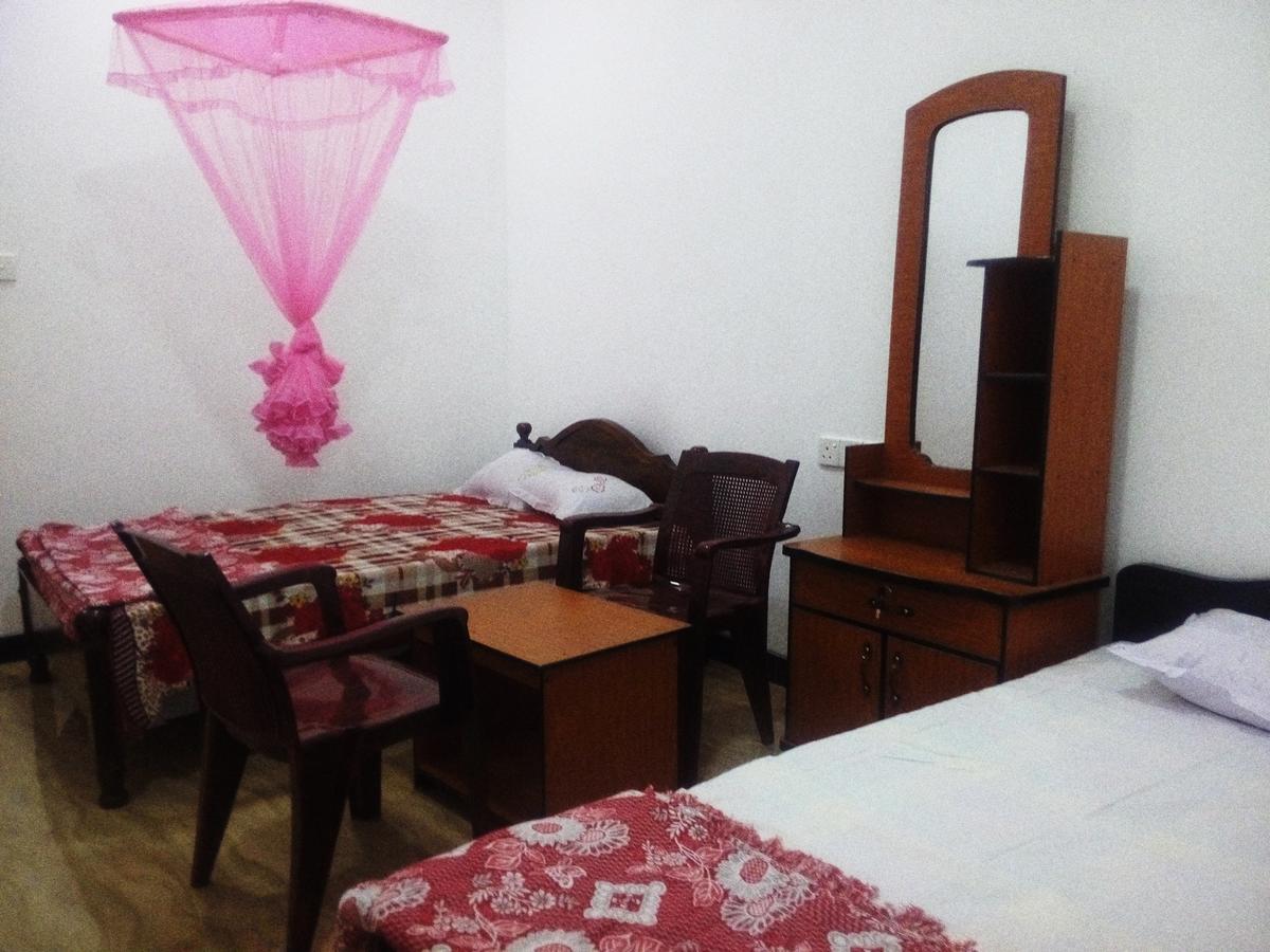 Subash Hotel نالاثانيا المظهر الخارجي الصورة