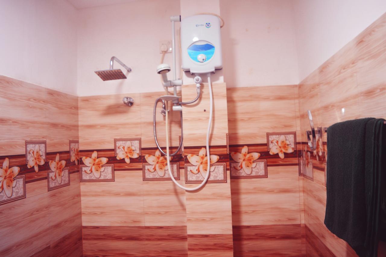 Subash Hotel نالاثانيا المظهر الخارجي الصورة