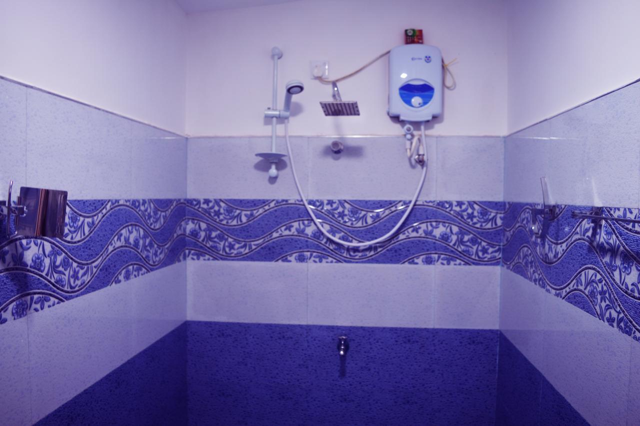 Subash Hotel نالاثانيا المظهر الخارجي الصورة