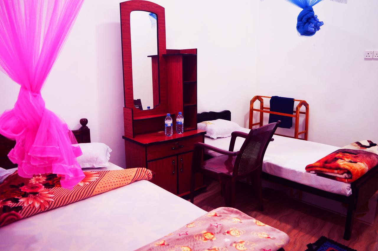 Subash Hotel نالاثانيا المظهر الخارجي الصورة