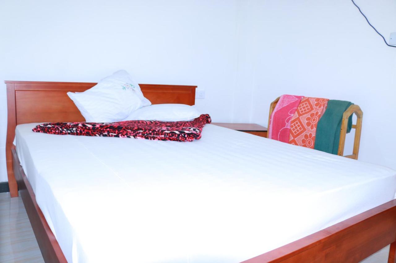 Subash Hotel نالاثانيا المظهر الخارجي الصورة