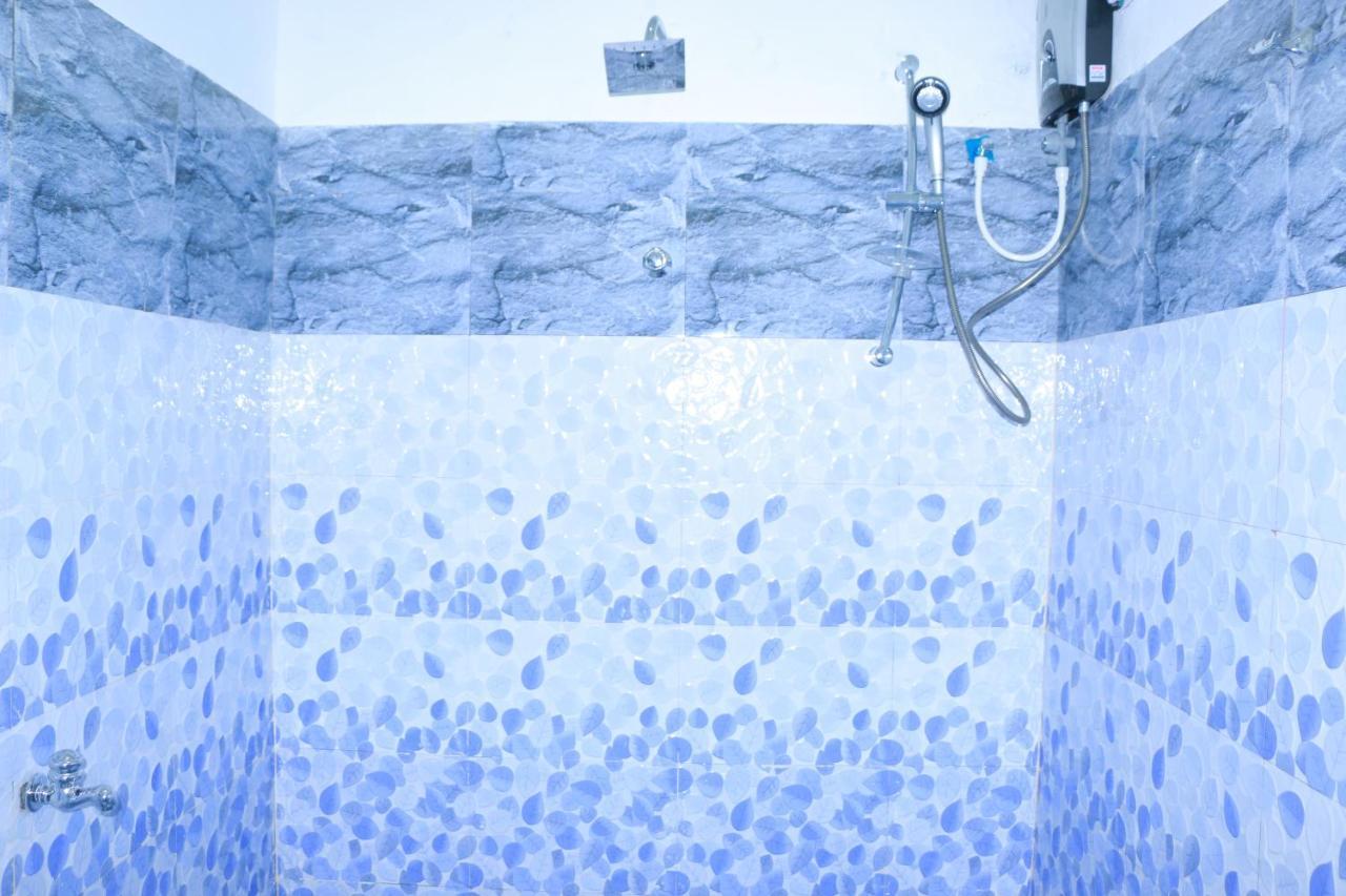 Subash Hotel نالاثانيا المظهر الخارجي الصورة