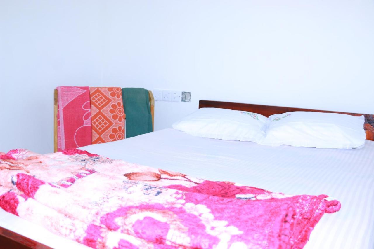 Subash Hotel نالاثانيا المظهر الخارجي الصورة