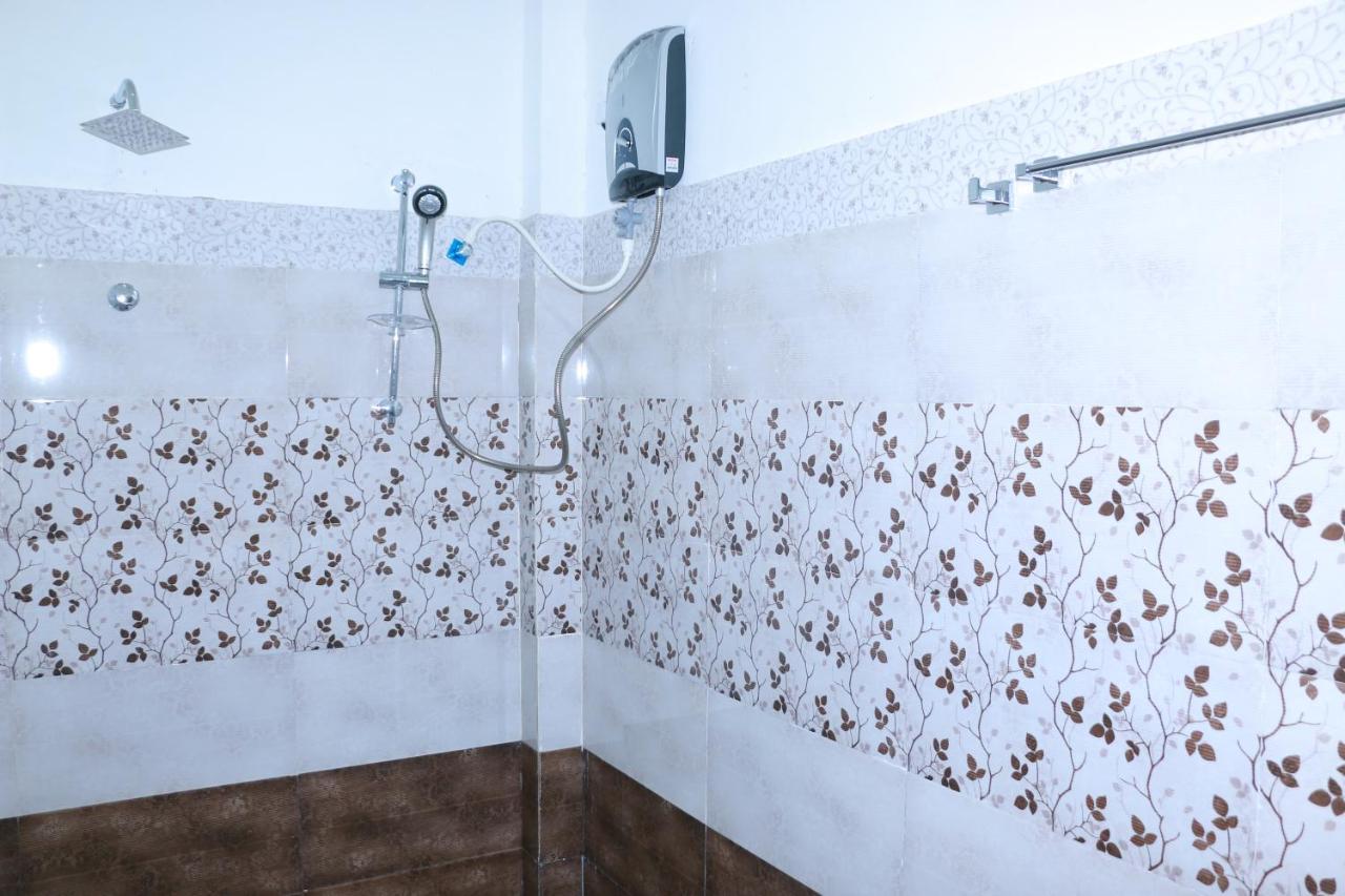 Subash Hotel نالاثانيا المظهر الخارجي الصورة